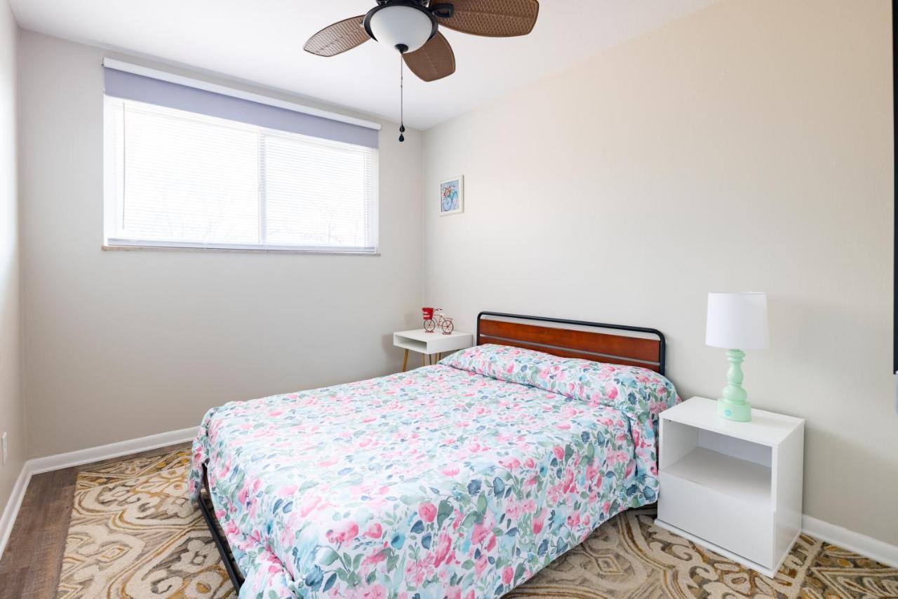 Georgetown Villas 3-2C Close To Cleveland Airport And Fairview Hospital Ideal For Long Stays! Fairview Park Экстерьер фото